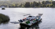 Cruzar el río sin contaminar y utilizando energías limpias: Conoce la innovadora barcaza estrenada en Valdivia