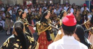 Un baile centenario del Pirineo catalán permite por primera vez que participen parejas del mismo sexo