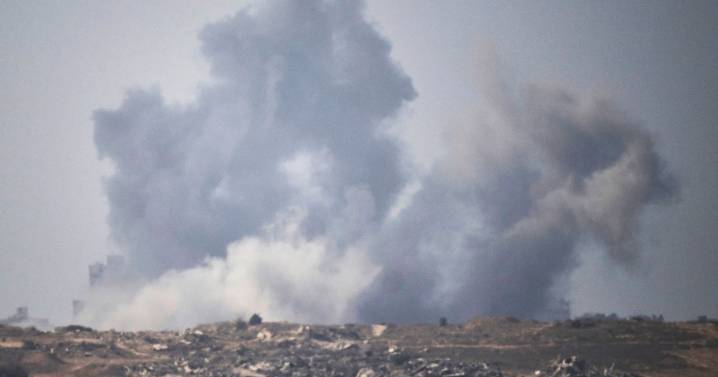 Gaza hit by telecoms blackout as Israeli tanks and infantry advance