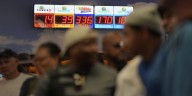 Powerball goes 41 straight draws without a winner, sending jackpot to $1.7 billion