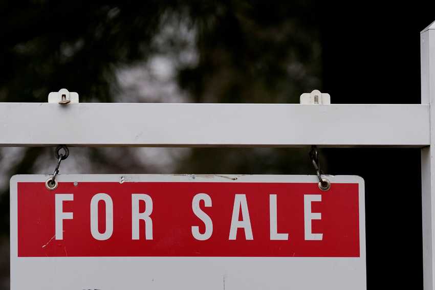 Home flipping profits hit lowest level since 2008