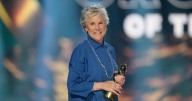 Anne Murray to be toasted at Opry House next month