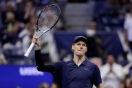 Sinner back in US Open quarters by routing Bublik, only player besides Alcaraz to beat him in 2025