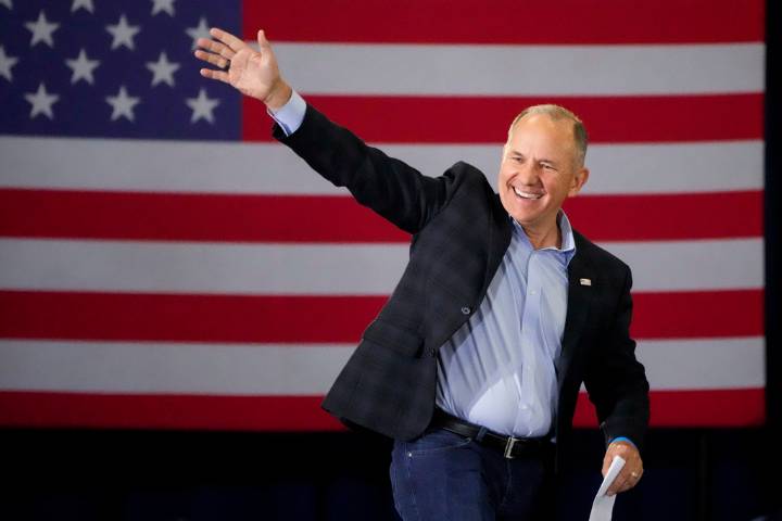 Lawmakers introduce new visa program legislation