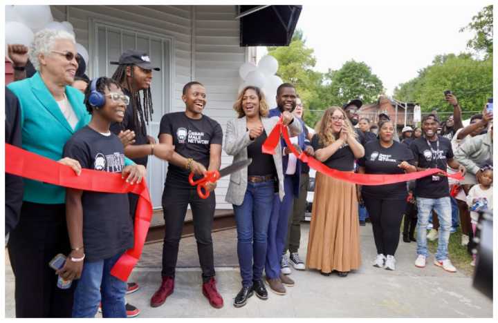 Urban Male Network’s Brings Music Studio, Basketball Court And More To Englewood Center
