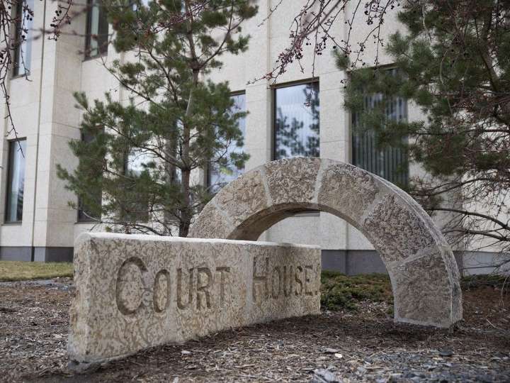 Court sets aside sex assault conviction of Regina photographer