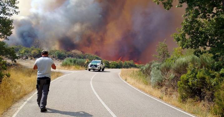 Incendio transfronterizo en Portugal y España eleva a nivel 2 la alerta en Castromil y A Mezquita