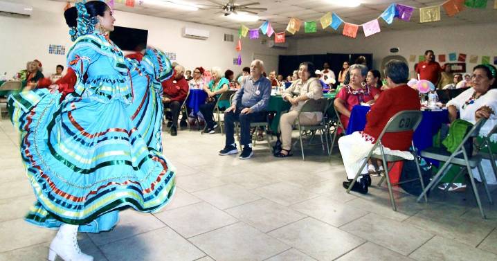 Celebraron a abuelos con evento Años Dorados