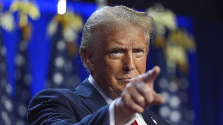 Trump acusa a Venezuela de enviar narcotraficantes a EE UU y promete defender el país