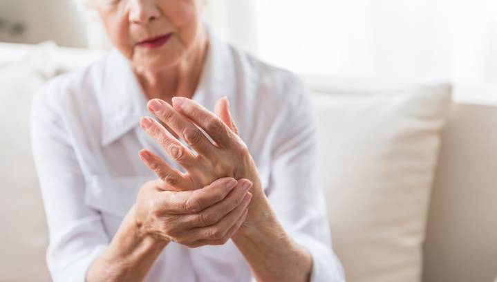 Crean “cartílago inteligente” que libera eficaz y puntualmente antiinflamatorios en articulaciones artríticas