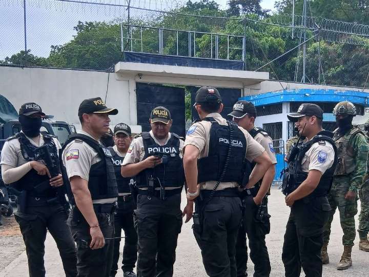 Masacre en cárcel de Esmeraldas, Ecuador, deja cuerpos desmembrados y 17 muertos