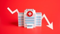 Recortes en NY: quién quedará sin cobertura del Plan Esencial de salud en 2026