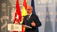 El Delegado del Gobierno cuestiona la actuación del juez Peinado y Almeida le acusa de alentar disturbios en La Vuelta
