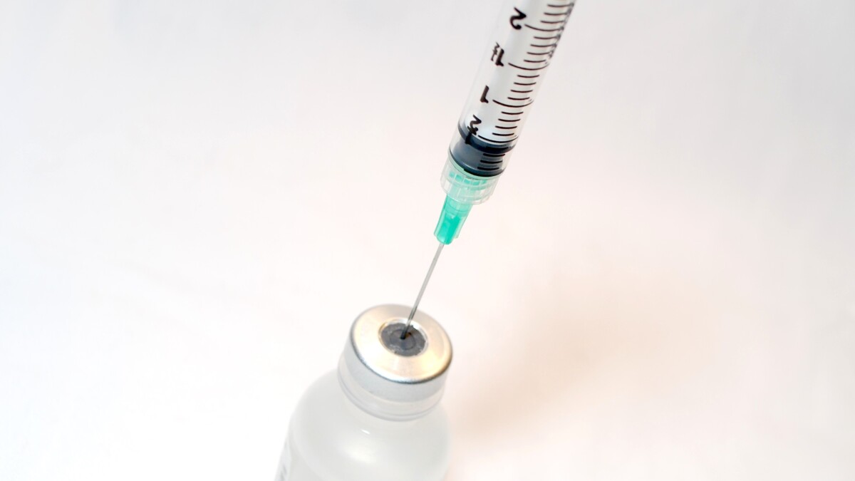 Washington, Oregon, California form health care alliance to protect vaccine access