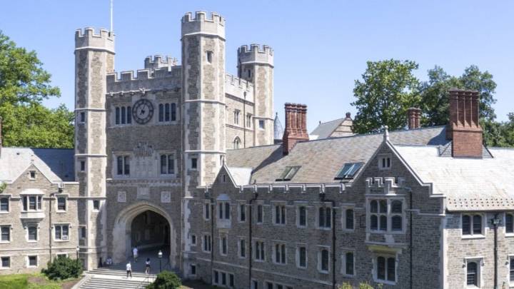 Princeton Vs Stanford: Which Ivy League University to pursue for US early decision