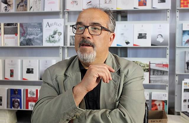Ramón Díaz Eterovic gana Premio Nacional de Literatura 2025