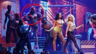 Louisville drag queen takes the stage with Sabrina Carpenter at VMAs