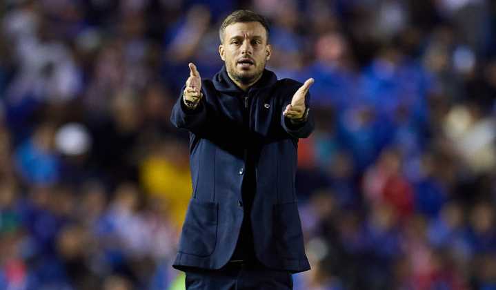 “No puedo corregir un gesto técnico”: Martín Anselmi confiesa cómo es ser DT sin haber sido futbolista