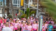 La Grand Pink Run tiñe de rosa Las Canteras en su décimo aniversario con más de mil participantes