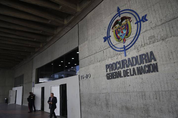 Procuraduría investiga a exedecán de la Presidencia por presunto acoso sexual