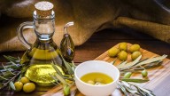 La ANMAT prohibió la venta de dos aceites de oliva: cuáles no comprar