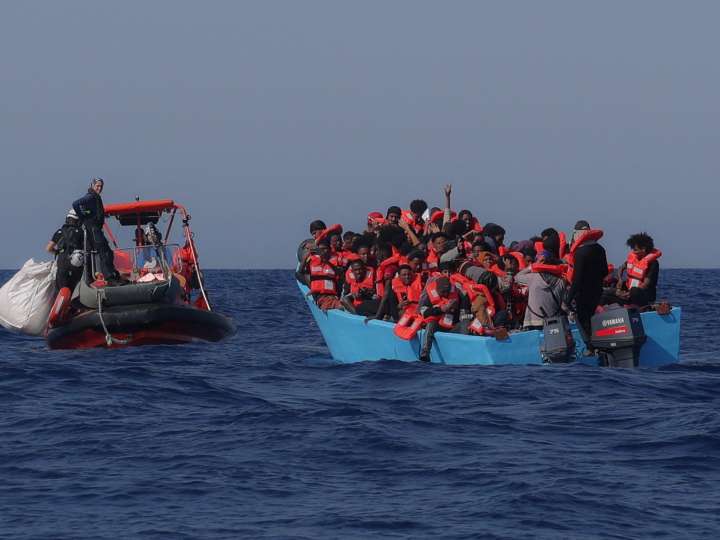 Only 13 survivors from capsized boat carrying 74 refugees off Libya