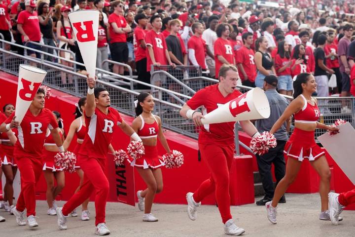Deadspin | Athan Kaliakmanis tosses 4 TDs as Rutgers beats Miami (Ohio)