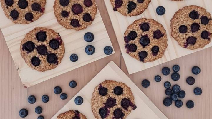 Mini cookies de arándanos y yogur: la receta deliciosa que vas a querer disfrutar este domingo en casa