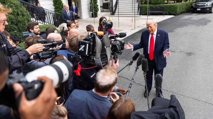Trump dice que Estados Unidos atacó tres embarcaciones cerca del Caribe
