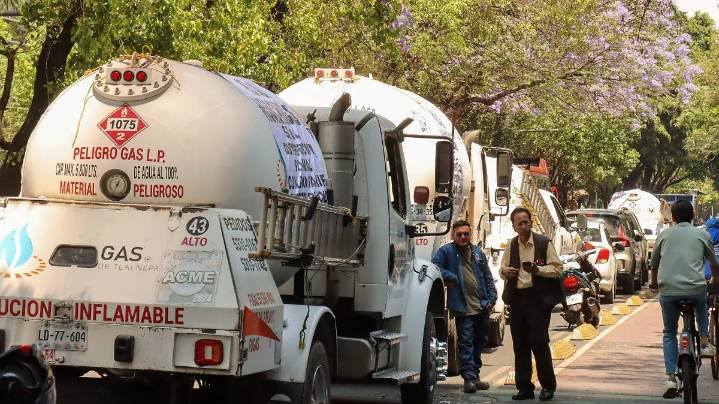 Reglamento de Tránsito de la CDMX: ¿qué dice sobre el transporte de pipas de gas?