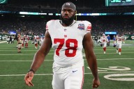Deadspin | Giants LT Andrew Thomas (foot) may make season debut Sunday vs. Chiefs