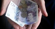 Six UK banks handing out up to £200 bonus for customers before Christmas