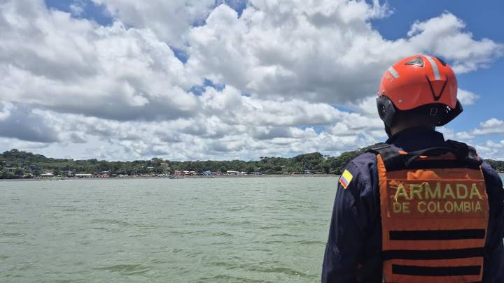 Abren indagación disciplinaria por disparos de la Armada contra embarcación que movilizaba a alcaldesa en Nariño