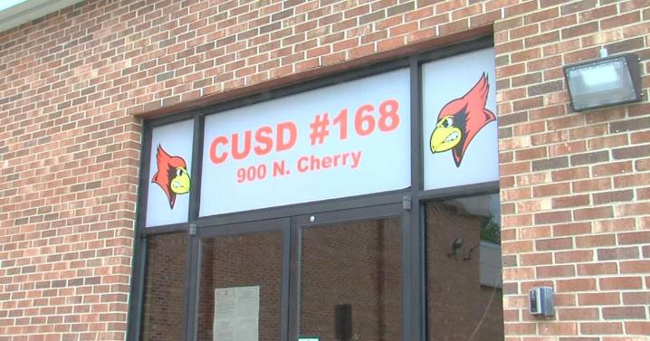 Dispute between West Frankfort teachers and school district heats up