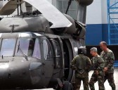Secretario de Guerra de EEUU visita Puerto Rico en medio de polémicas maniobras militares