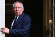 Nuevo golpe a Macron: cae otro primer ministro tras perder moción de confianza