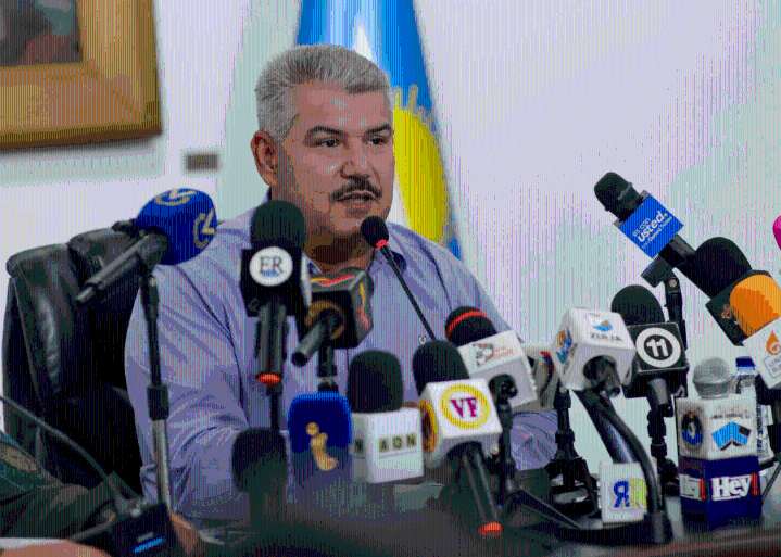 Equipo experto en acción: Evaluando y atendiendo las consecuencias del enjambre sísmico en el Zulia