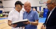 El bonito homenaje a Manolo Rincón durante el Unicaja