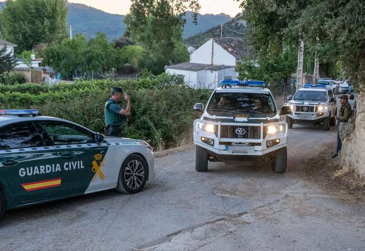 Un hombre mata a otro y se atrinchera con la esposa de la víctima en Huétor Santillán (Granada)