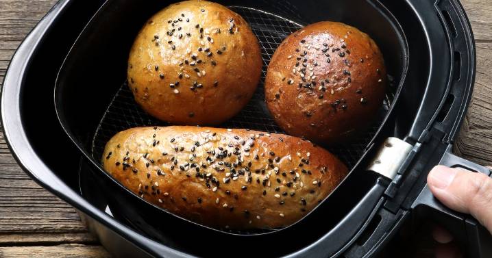 Enjoy 'light and crispy' air fryer bread with chef's fix for 'common mistake'