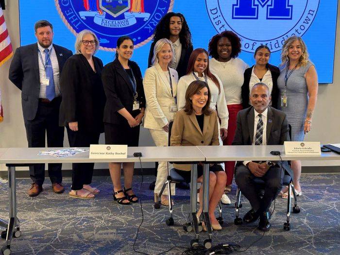 Hochul’s school cell phone ban starts this week