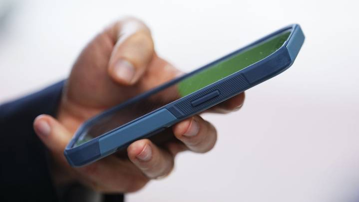 Telus phone service down across North Island, 911 calls impacted for customers