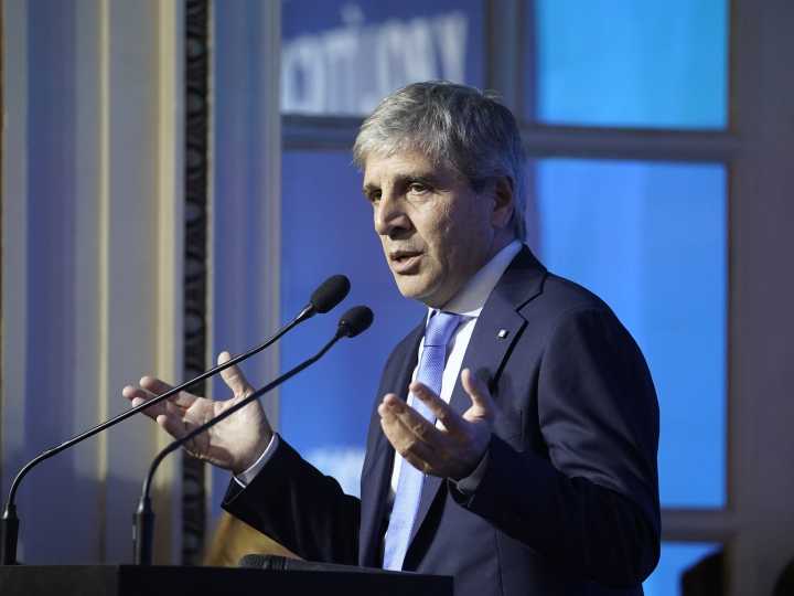 "Mala señal": analistas creen que la intervención del Tesoro en el mercado de cambios afecta la credibilidad