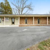 1064 Highway 92 , Dandridge, TN 37725