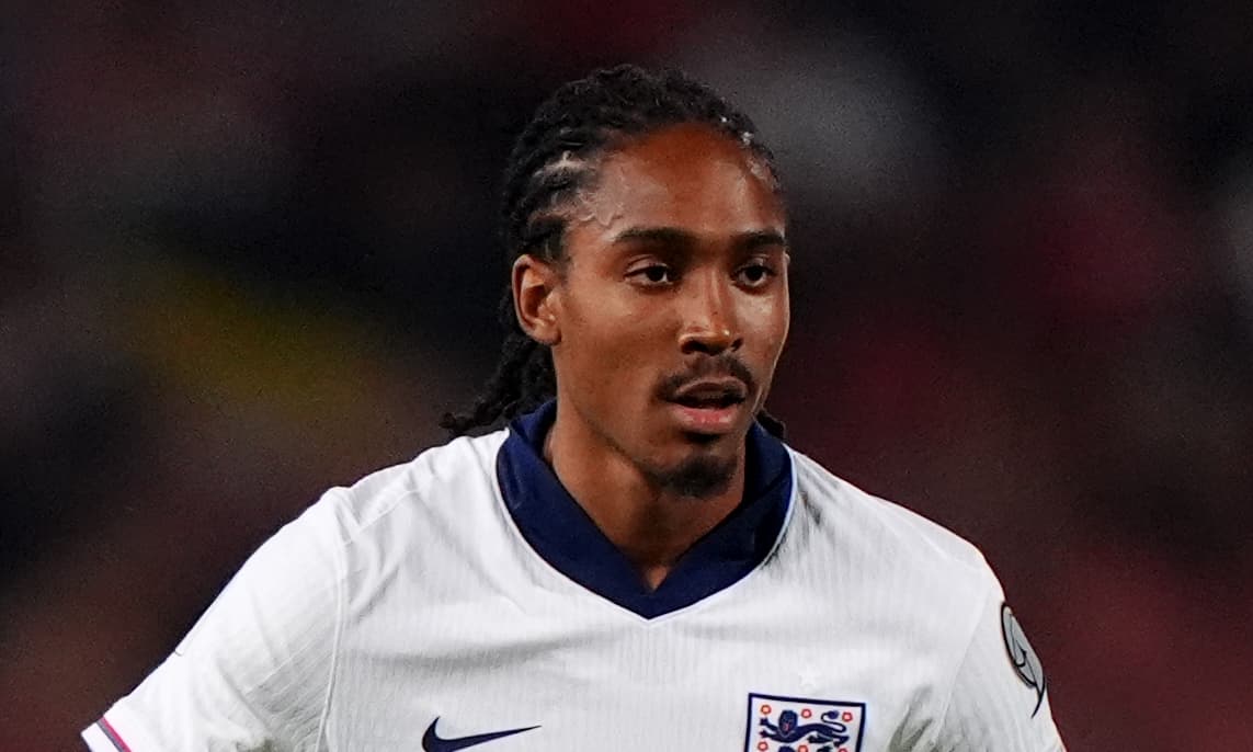 Emotional Harry Kane presents ex-Tottenham team-mate Djed Spence with England legacy cap