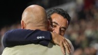 La tregua del mal llamado derbi entre el Girona y el Espanyol acaba en un abrazo