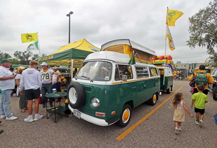 Fans flock to NDSU for tailgating. What does it take to make the pregame party happen?