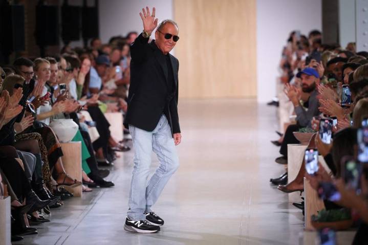 Designer Michael Kors blends earthy and elegant at New York Fashion Week