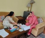 Sakina Itoo discusses ways for strengthening professional education opportunities with Chairperson JKBOPEE