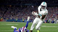 Tyreek Hill gets Dolphins to 21-21 tie in fourth quarter